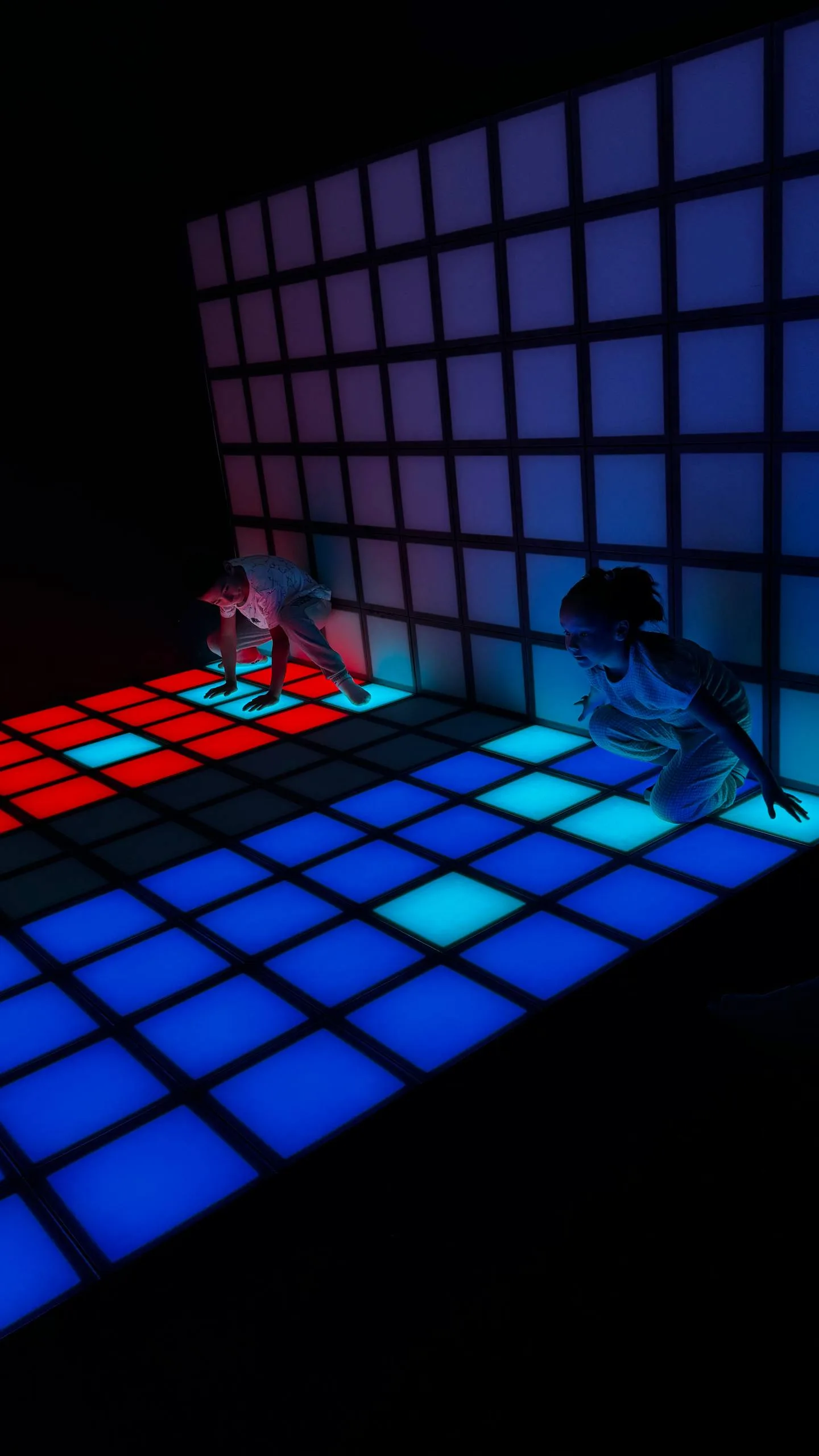 пиксельный пол Омск игра